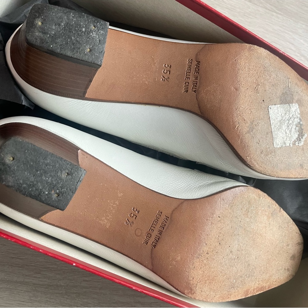 Celine 2014 white 2” leather pumps (with box) - Picture 4 of 7